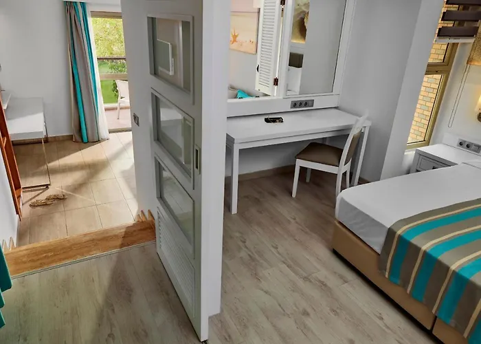 Tui Blue Tropical Szálloda 4*